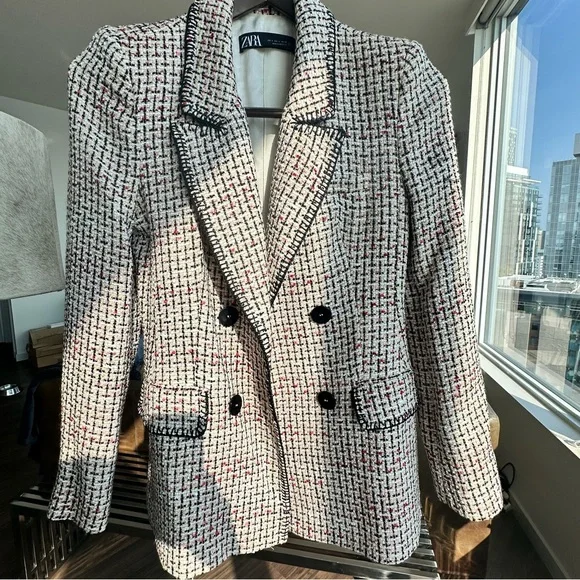 Zara Women's Black and White Tweed Blazer with Red Accents - Picture 1 of 4